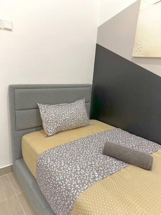 Netflix Two Bedroom Troika Kota Bharu Homestay 118 ภายนอก รูปภาพ