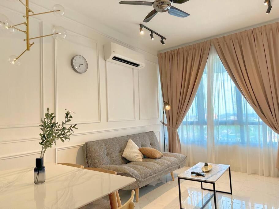 Netflix Two Bedroom Troika Kota Bharu Homestay 118 ภายนอก รูปภาพ