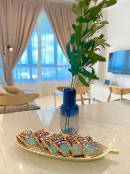 Netflix Two Bedroom Troika Kota Bharu Homestay 118 ภายนอก รูปภาพ