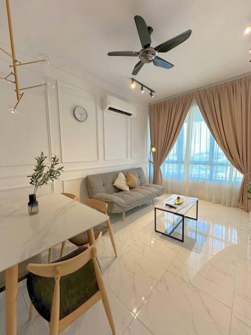Netflix Two Bedroom Troika Kota Bharu Homestay 118 ภายนอก รูปภาพ