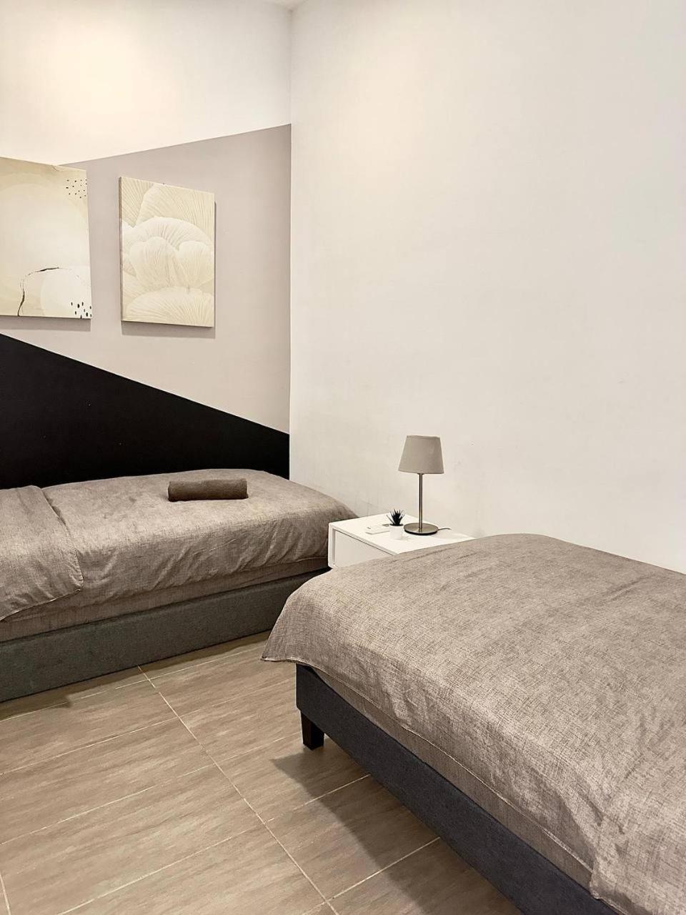 Netflix Two Bedroom Troika Kota Bharu Homestay 118 ภายนอก รูปภาพ